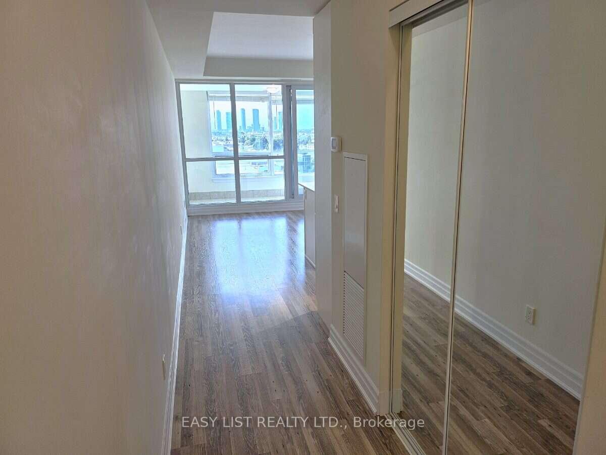 Photo 4 of Unit 706, 9075 Jane Street, Vaughan, Concord — HOMEH
