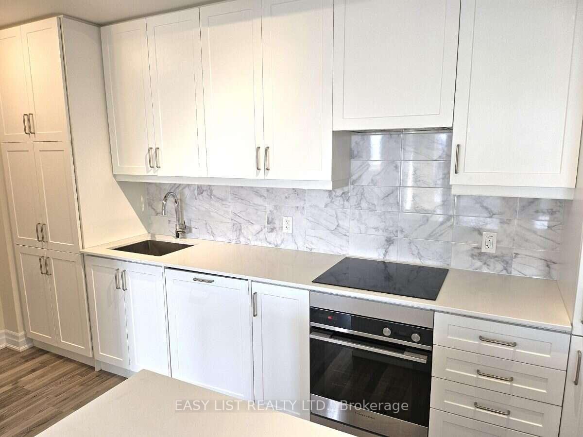 Photo 8 of Unit 706, 9075 Jane Street, Vaughan, Concord — HOMEH