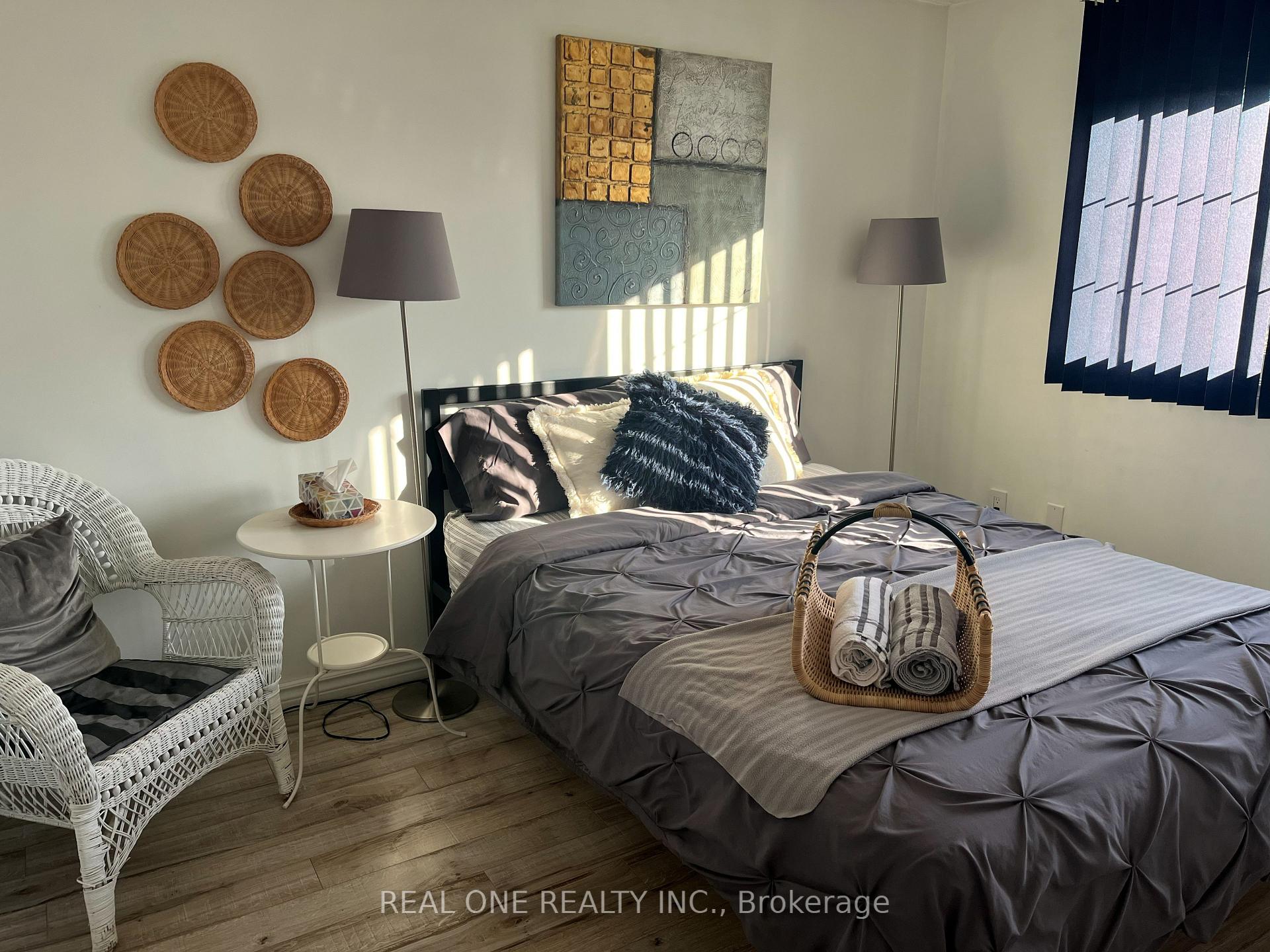 Photo 18 of 3245 Cambourne Crescent, Mississauga, Meadowvale — HOMEH