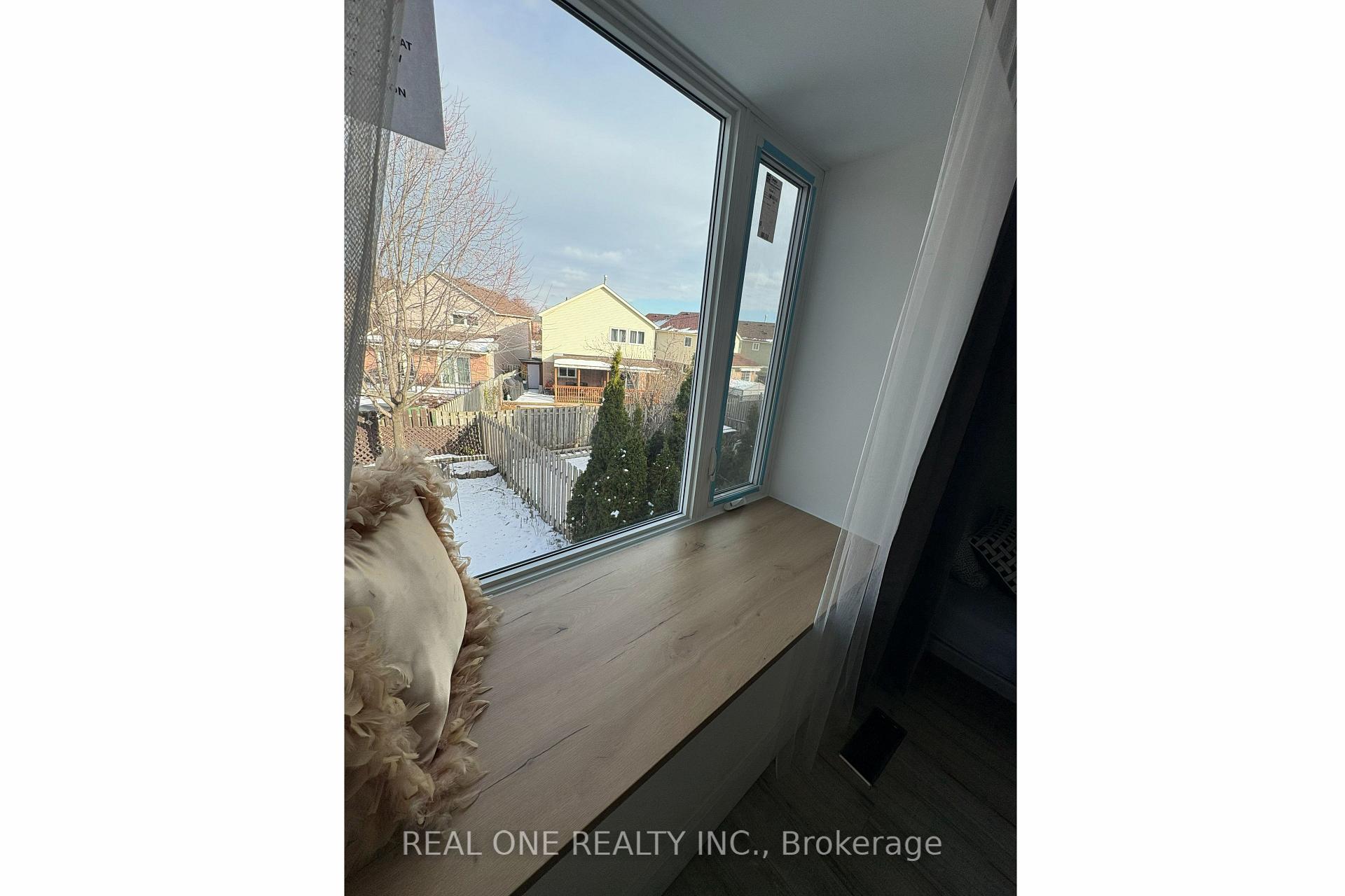 Photo 21 of 3245 Cambourne Crescent, Mississauga, Meadowvale — HOMEH