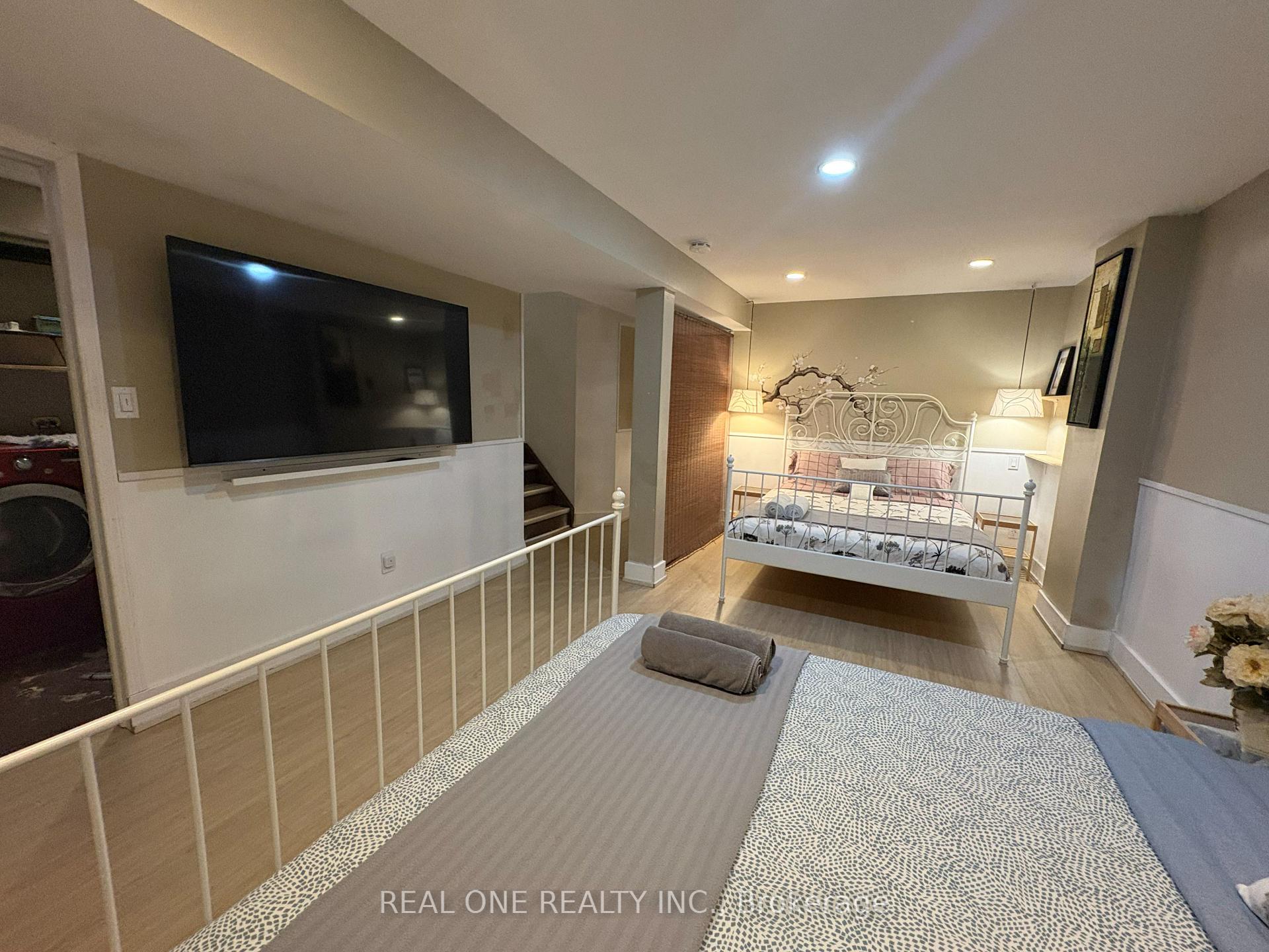 Photo 23 of 3245 Cambourne Crescent, Mississauga, Meadowvale — HOMEH