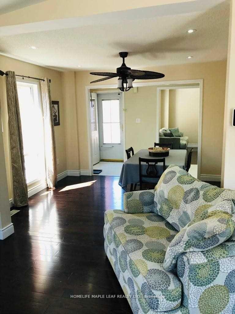 Photo 8 of 1758 Westbridge Way, Mississauga, Meadowvale Village — HOMEH