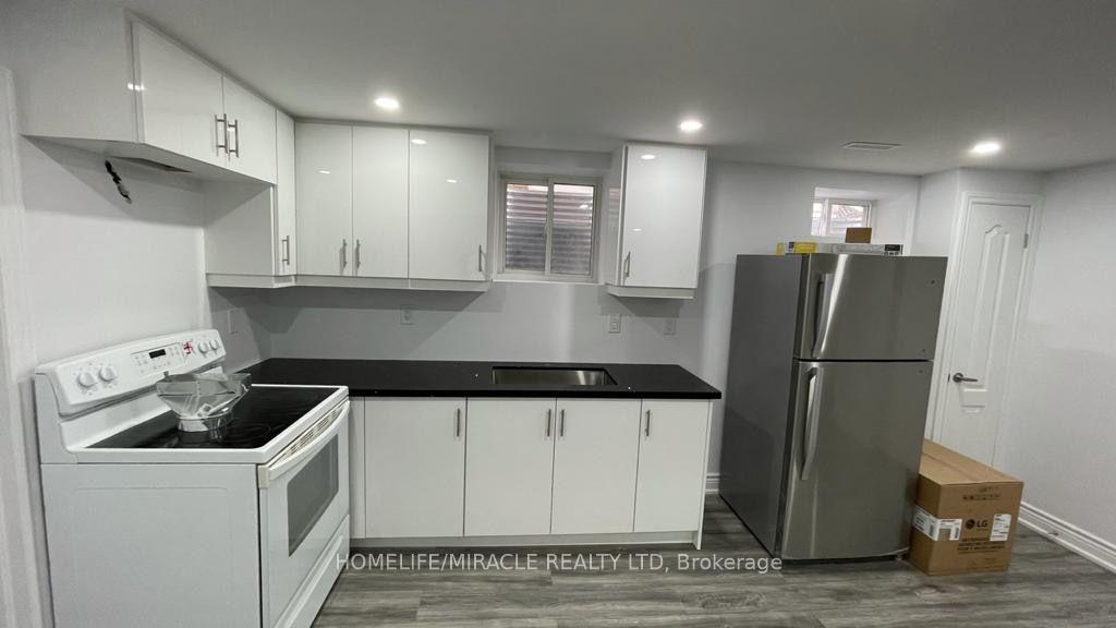 Photo 3 of Unit Bsmt, 7010 Cordingley Crescent, Mississauga, Meadowvale — HOMEH