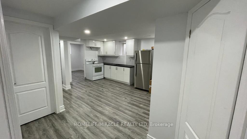 Photo 4 of Unit Bsmt, 7010 Cordingley Crescent, Mississauga, Meadowvale — HOMEH
