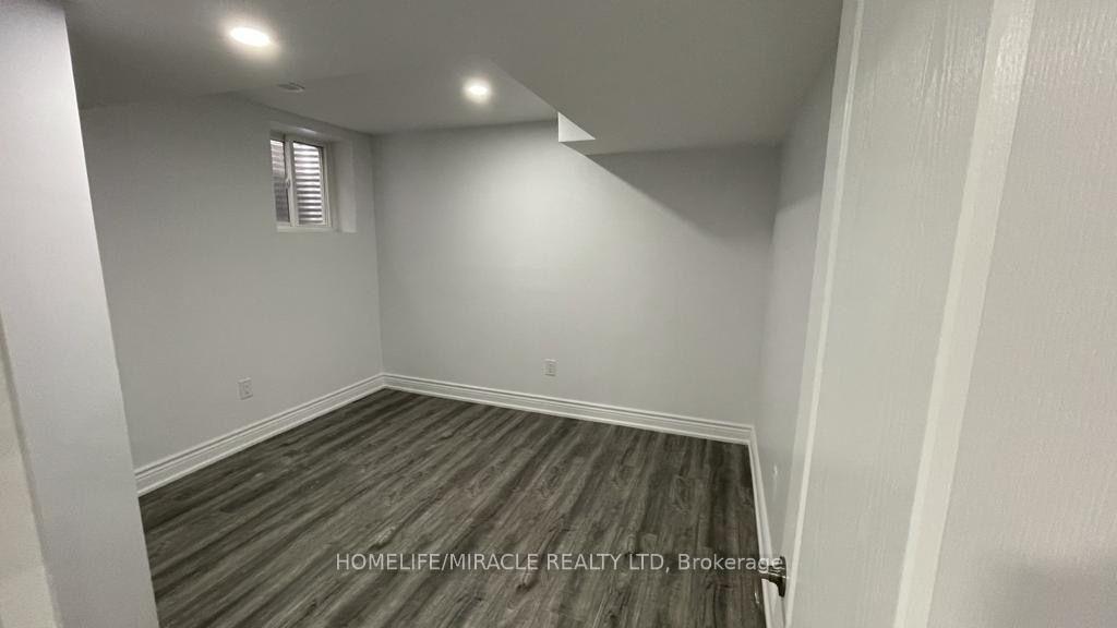 Photo 7 of Unit Bsmt, 7010 Cordingley Crescent, Mississauga, Meadowvale — HOMEH