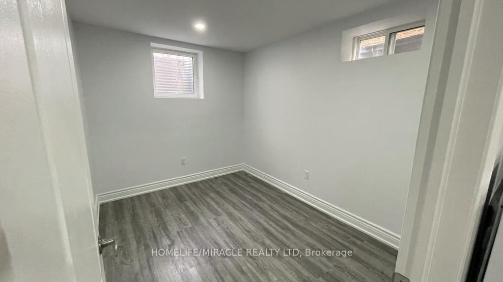Photo 8 of Unit Bsmt, 7010 Cordingley Crescent, Mississauga, Meadowvale — HOMEH
