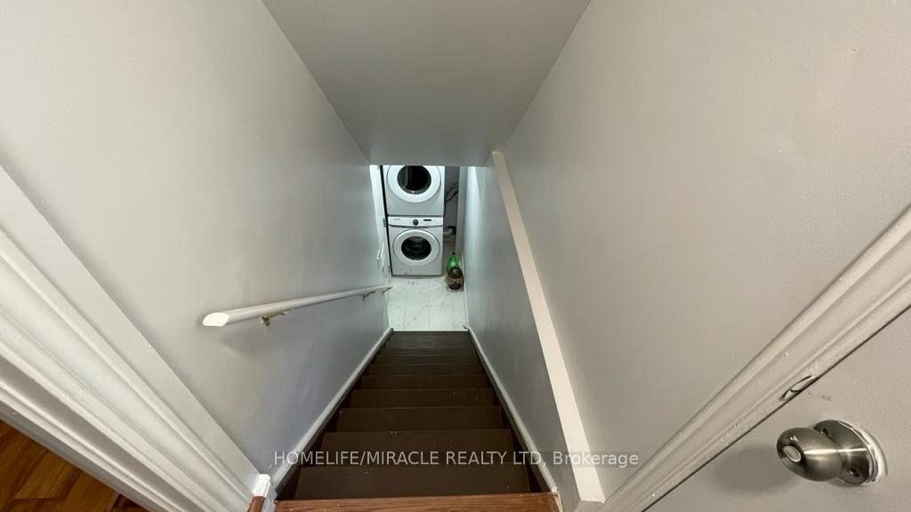 Photo 10 of Unit Bsmt, 7010 Cordingley Crescent, Mississauga, Meadowvale — HOMEH