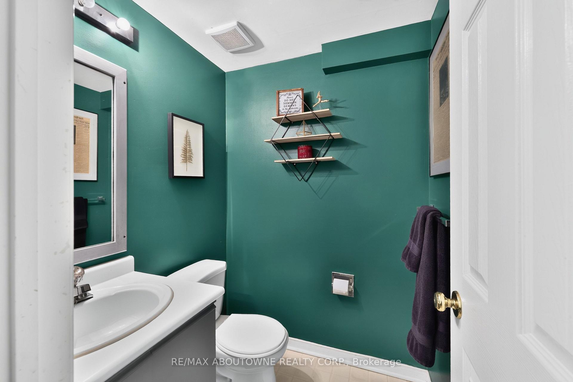 Photo 21 of Unit 53, 2915 Headon Forest Drive, Burlington, Headon — HOMEH