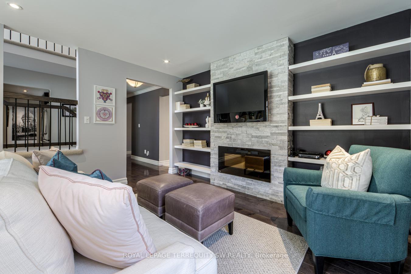 Photo 7 of 36 Captain Rolph Boulevard, Markham, Markham Village — HOMEH