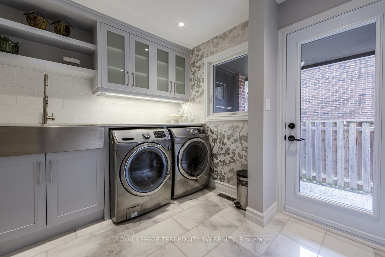 Photo 20 of 36 Captain Rolph Boulevard, Markham, Markham Village — HOMEH