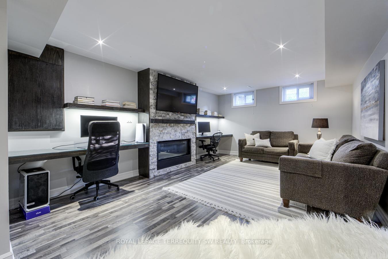 Photo 34 of 36 Captain Rolph Boulevard, Markham, Markham Village — HOMEH