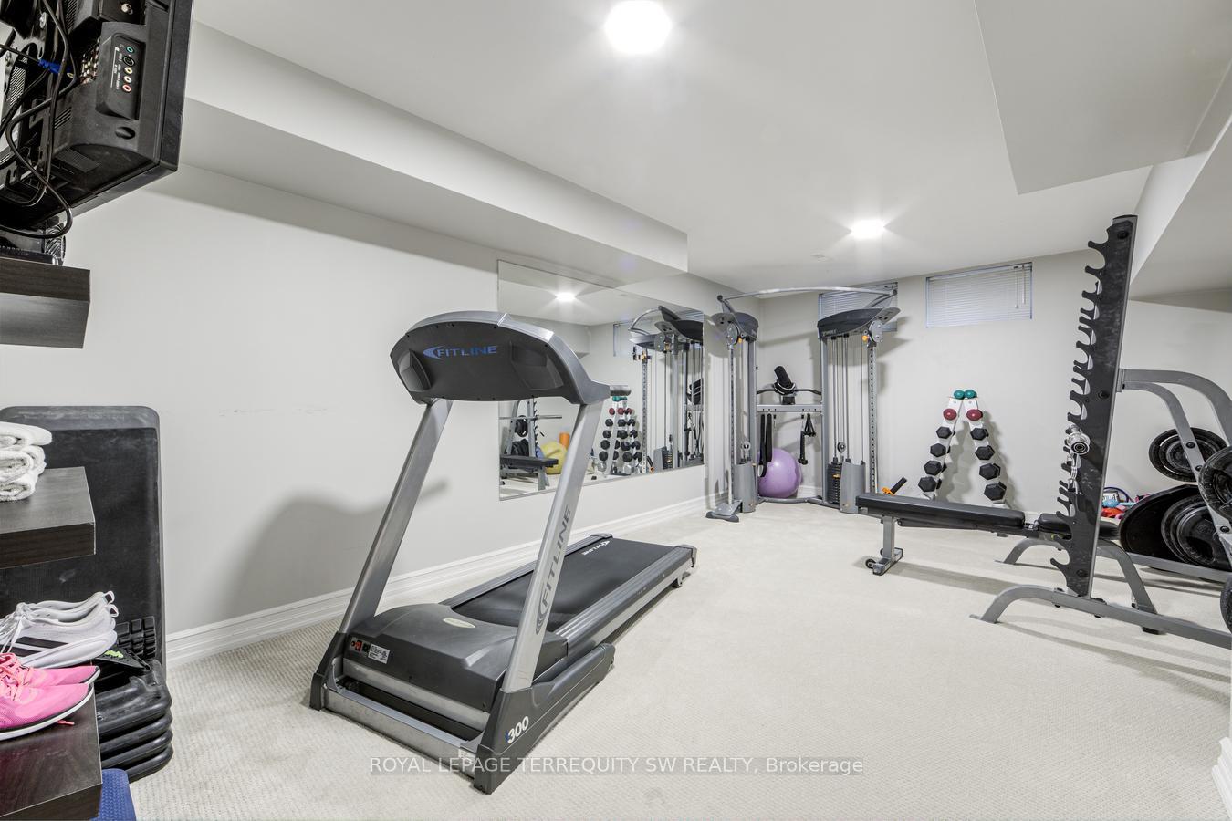 Photo 37 of 36 Captain Rolph Boulevard, Markham, Markham Village — HOMEH