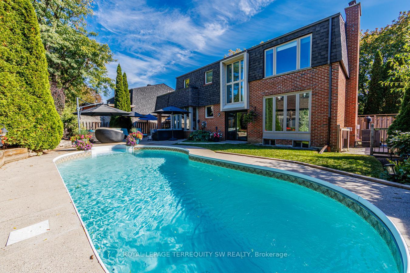 Photo 39 of 36 Captain Rolph Boulevard, Markham, Markham Village — HOMEH