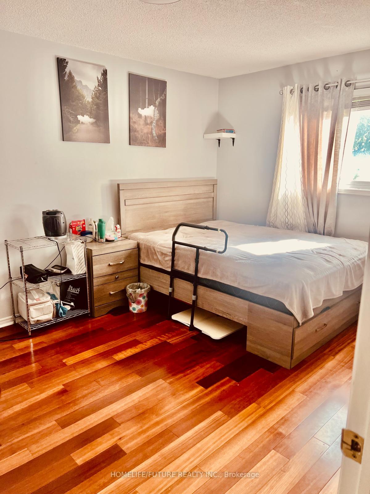 Photo 5 of Unit Main & 2nd, 1669 Beaton Way, Pickering, Brock Ridge — HOMEH