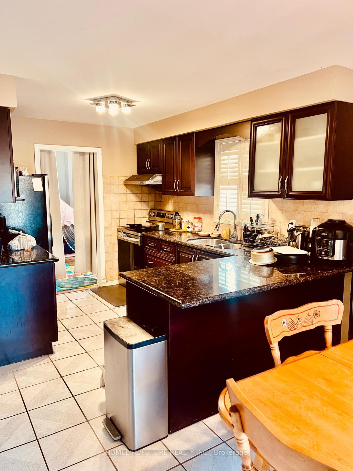 Photo 12 of Unit Main & 2nd, 1669 Beaton Way, Pickering, Brock Ridge — HOMEH