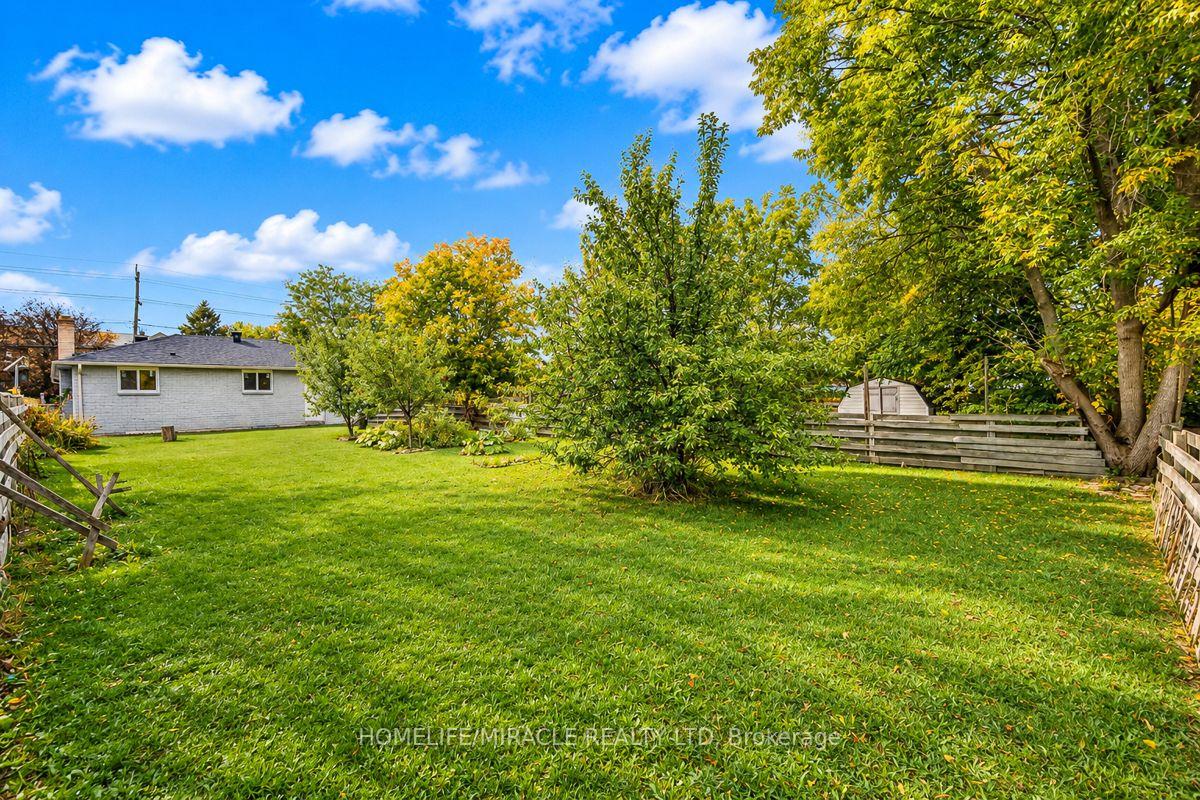 Photo 27 of 151 Bayview Drive, Barrie, Allandale Heights — HOMEH