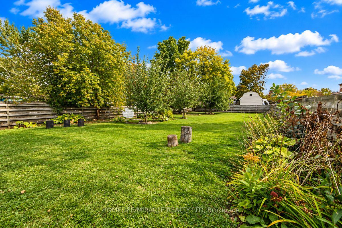Photo 28 of 151 Bayview Drive, Barrie, Allandale Heights — HOMEH