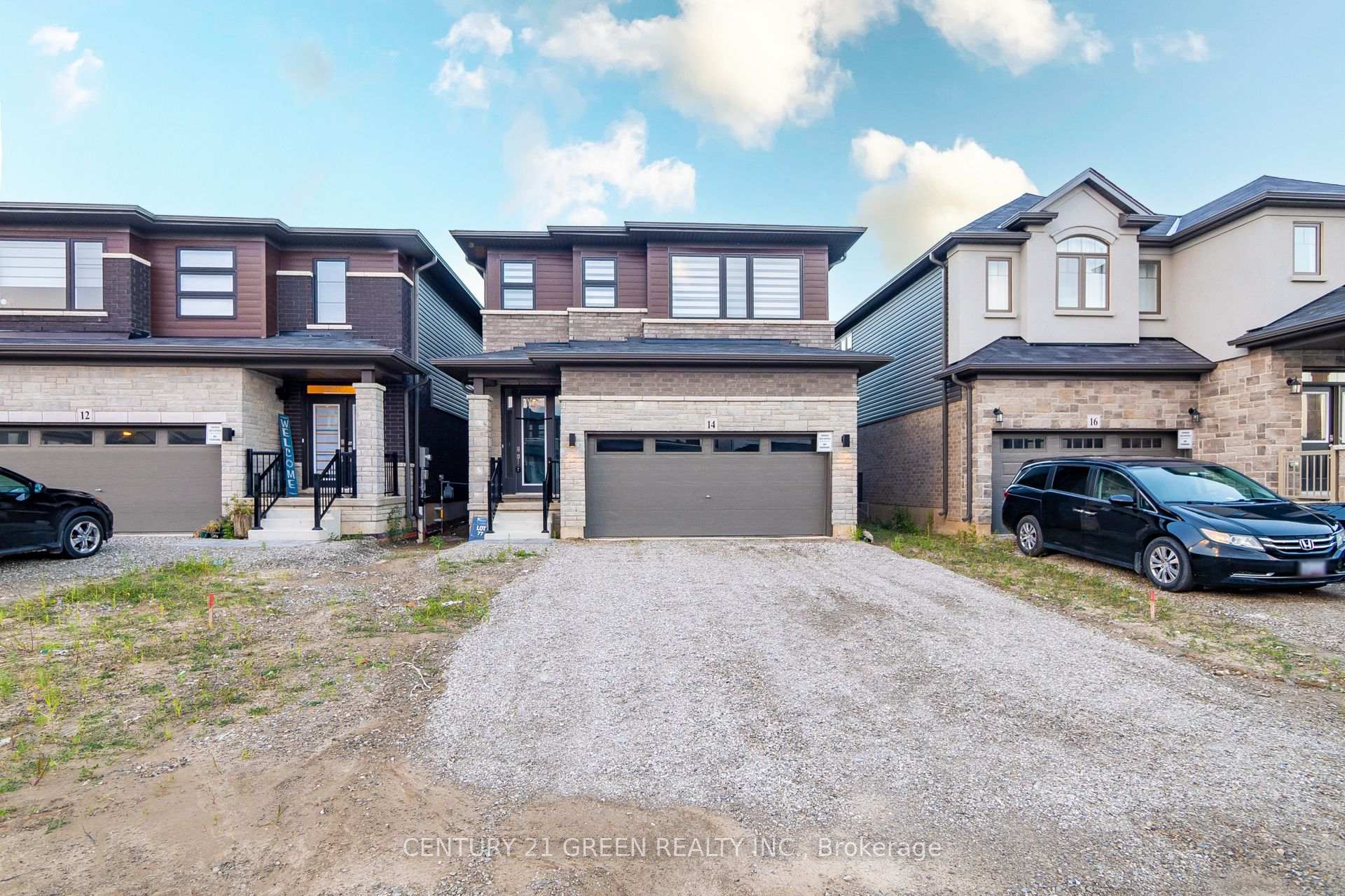 Photo 2 of 14 Holder Drive, Brantford, Empire South — HOMEH