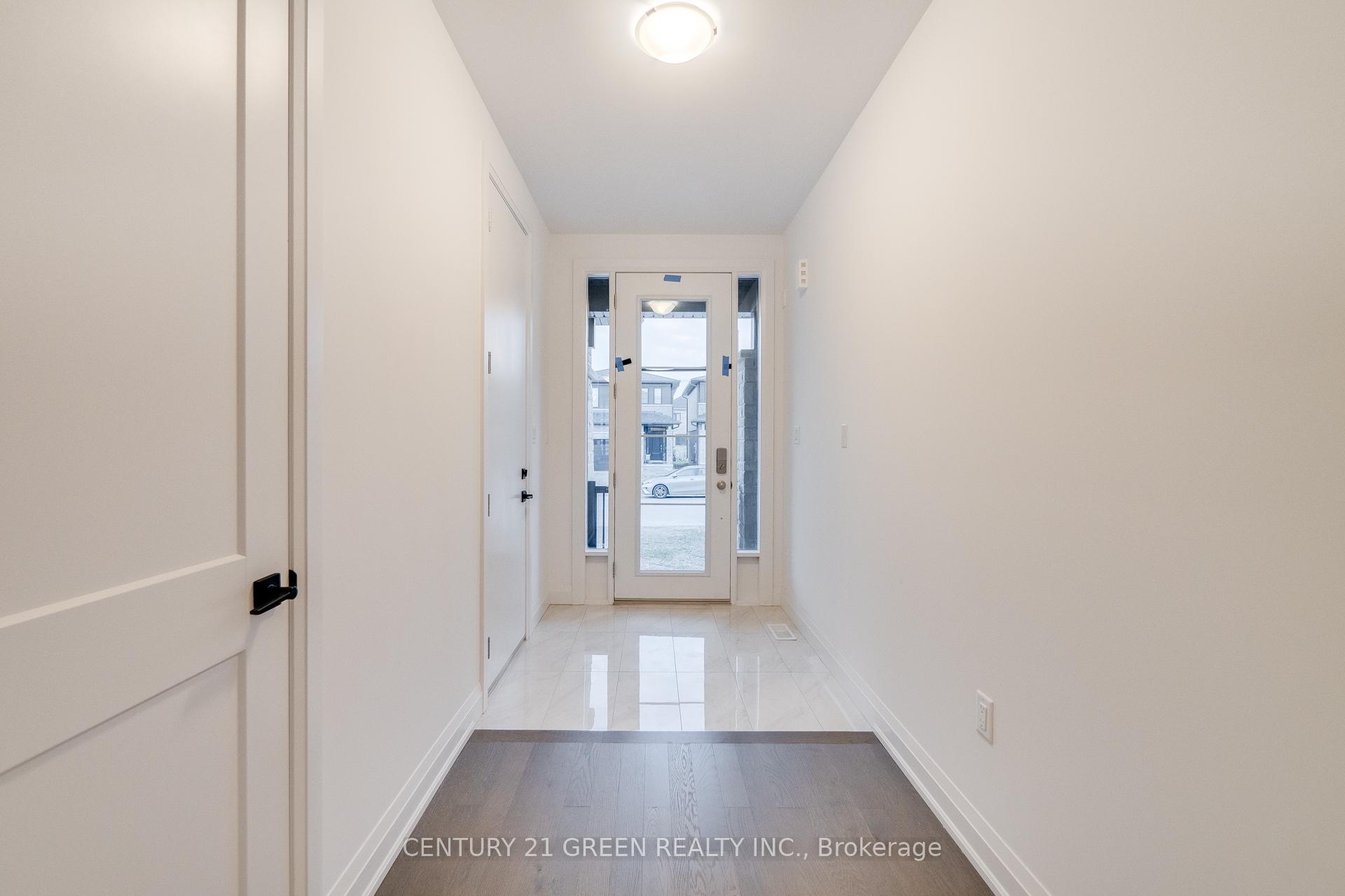 Photo 3 of 14 Holder Drive, Brantford, Empire South — HOMEH