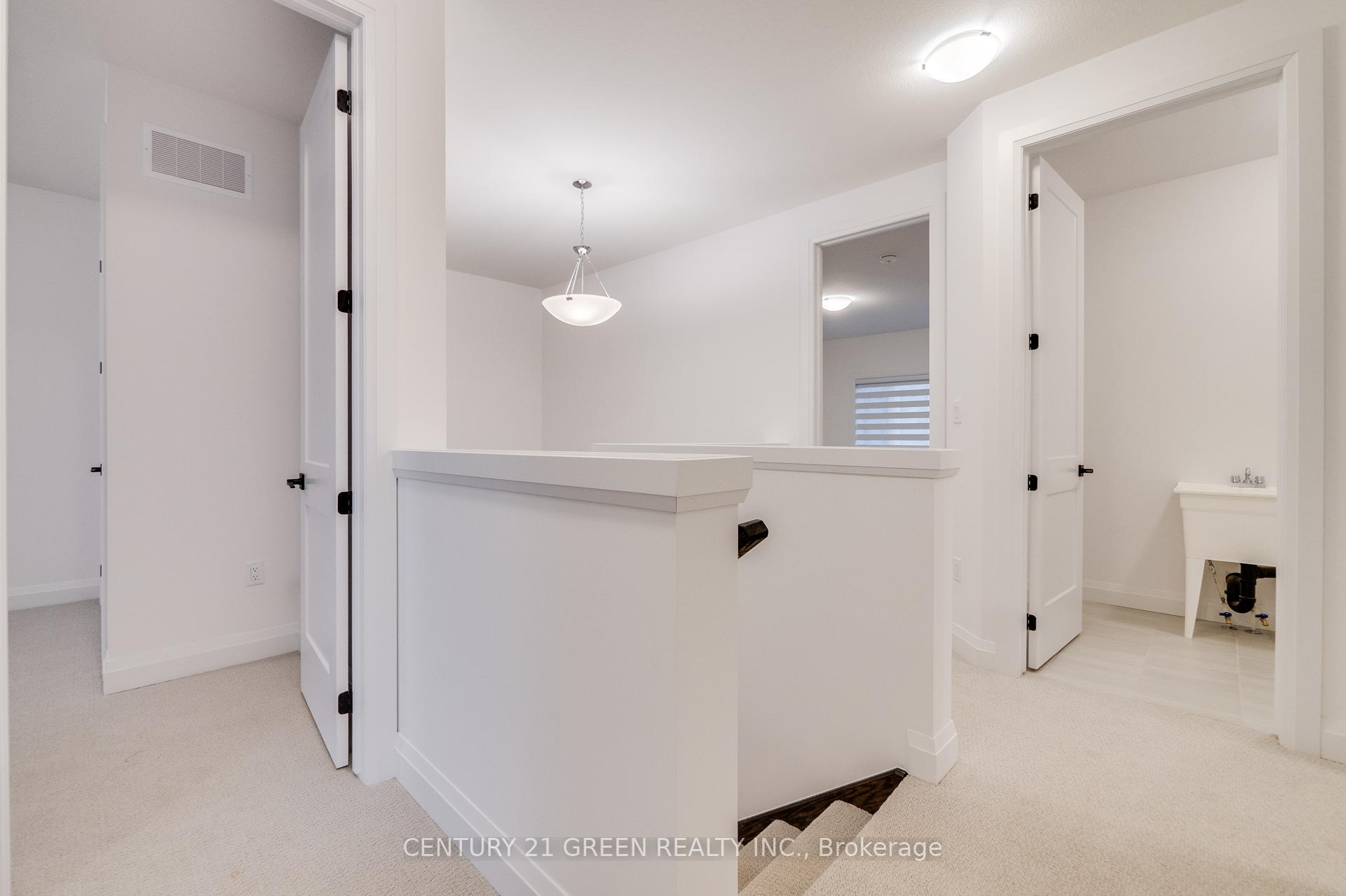 Photo 16 of 14 Holder Drive, Brantford, Empire South — HOMEH