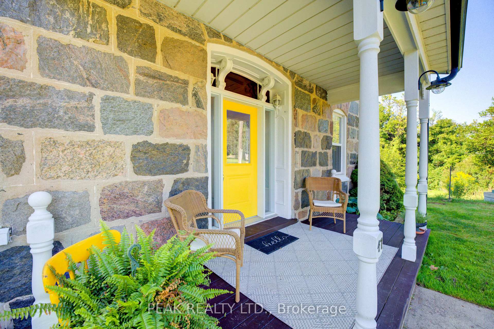 Photo 3 of 47 Washington Street E, Blandford-Blenheim, Washington — HOMEH