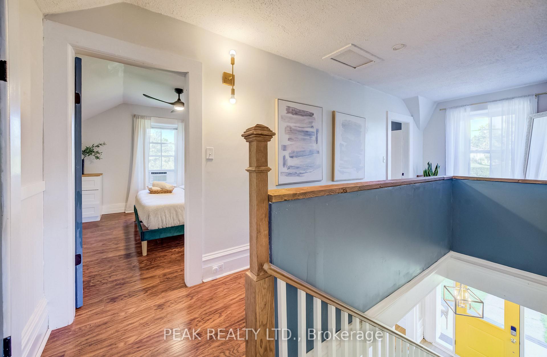 Photo 20 of 47 Washington Street E, Blandford-Blenheim, Washington — HOMEH