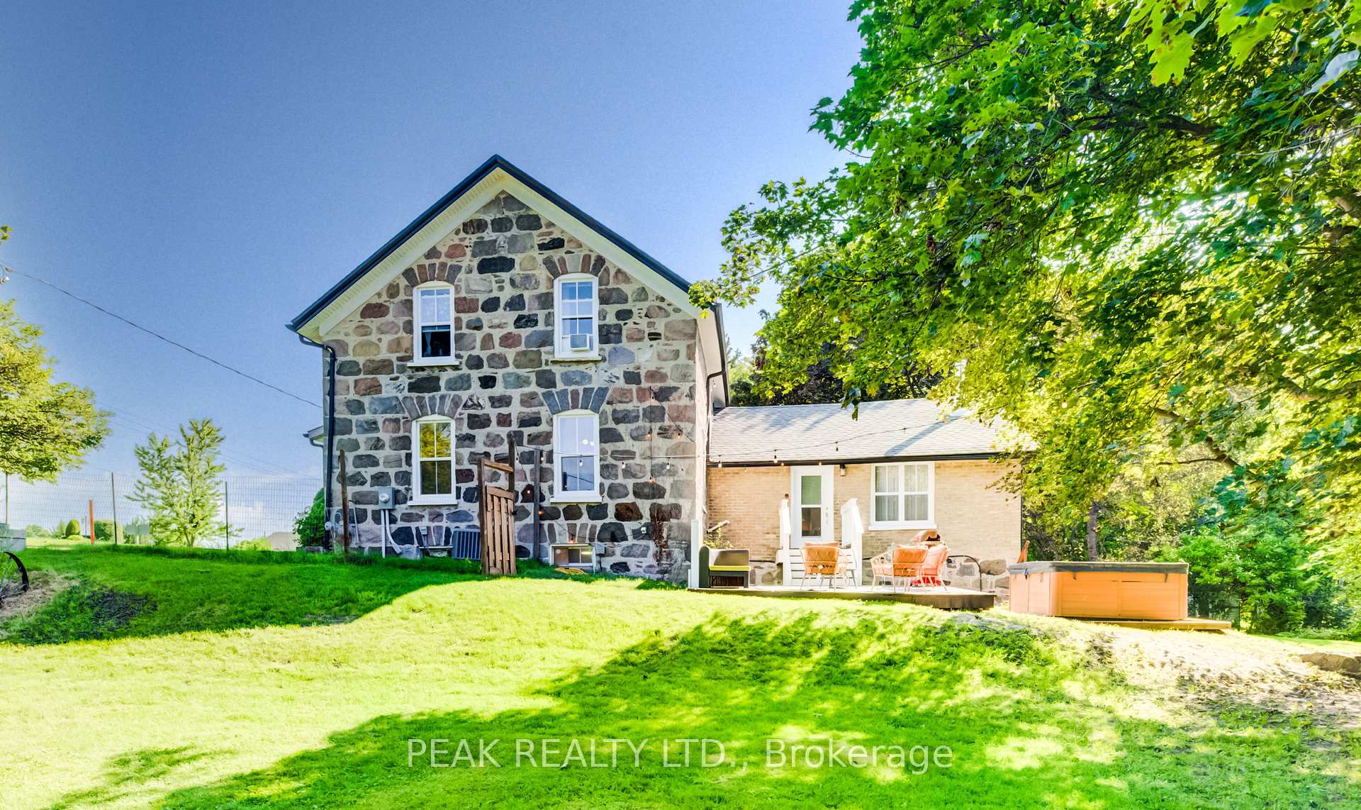 Photo 30 of 47 Washington Street E, Blandford-Blenheim, Washington — HOMEH