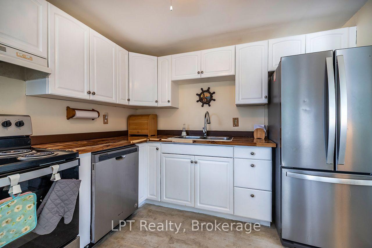 Photo 5 of 745 Grandview Drive, Oshawa, Donevan — HOMEH