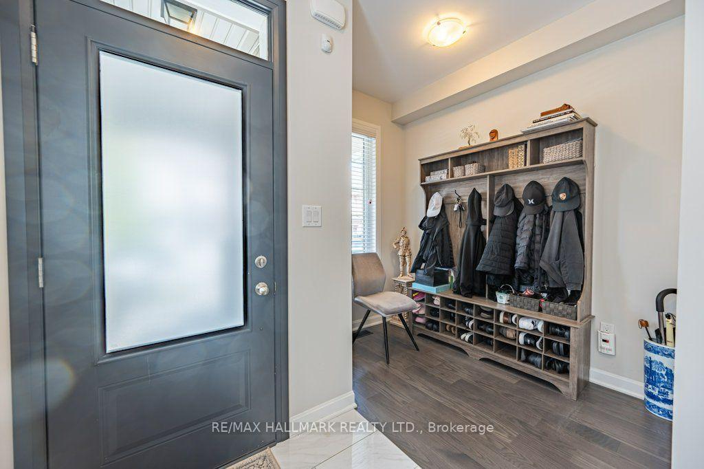 Photo 5 of 29 Ness Drive, Richmond Hill, Rural Richmond Hill — HOMEH