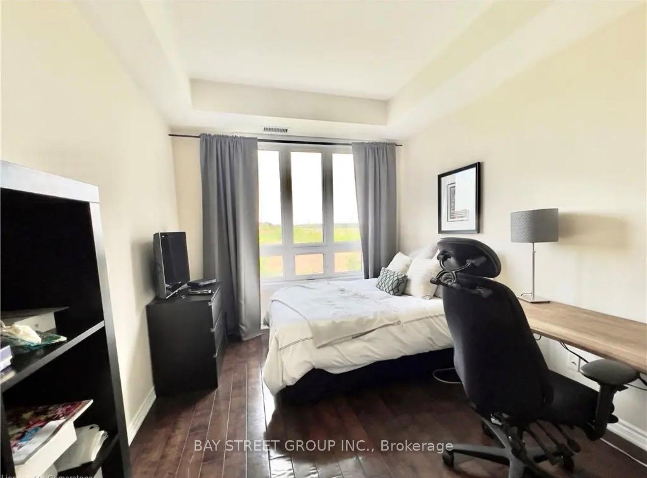 Photo 5 of Unit 210, 5327 Upper Middle Road, Burlington, Orchard — HOMEH