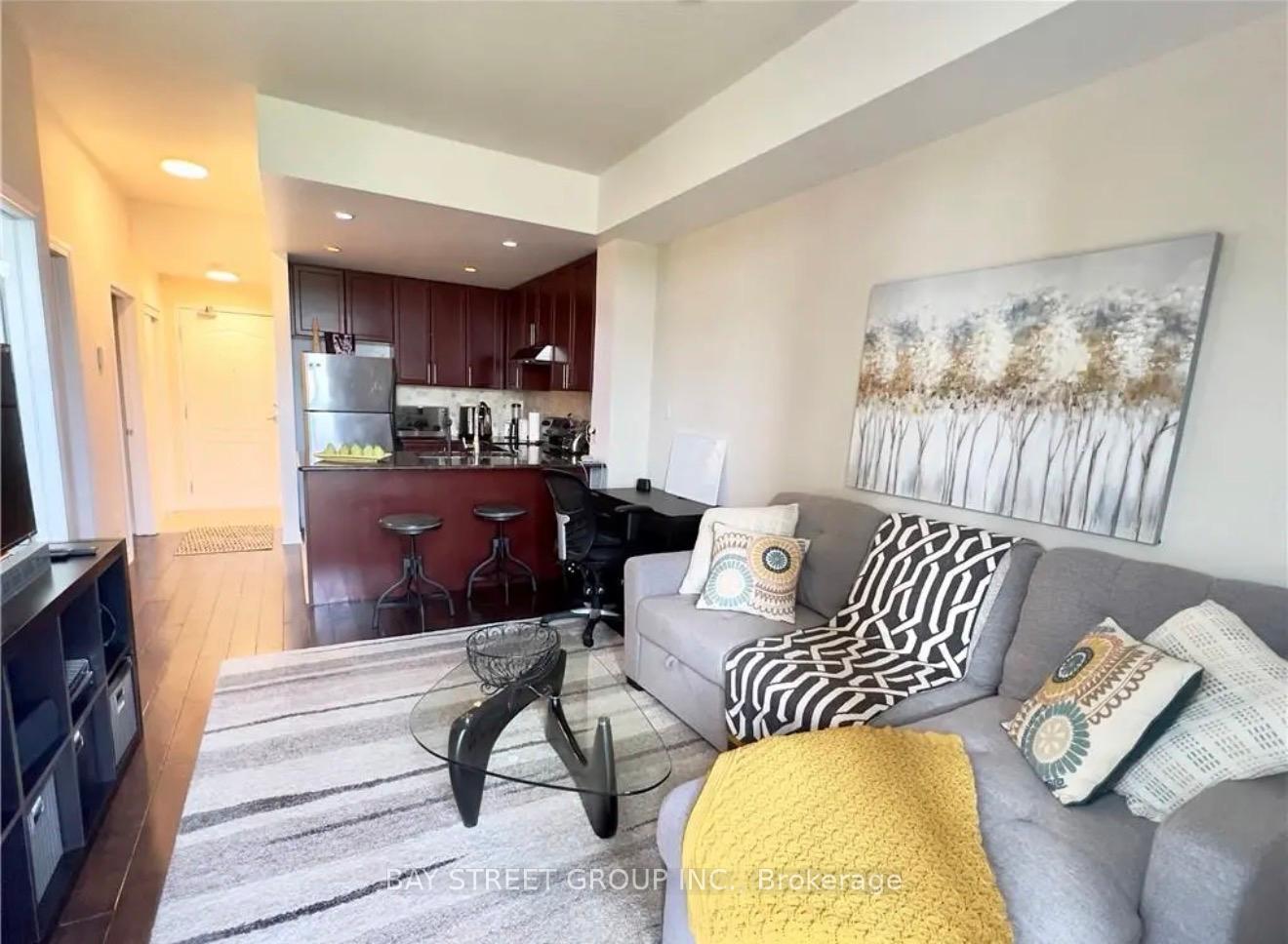 Photo 7 of Unit 210, 5327 Upper Middle Road, Burlington, Orchard — HOMEH