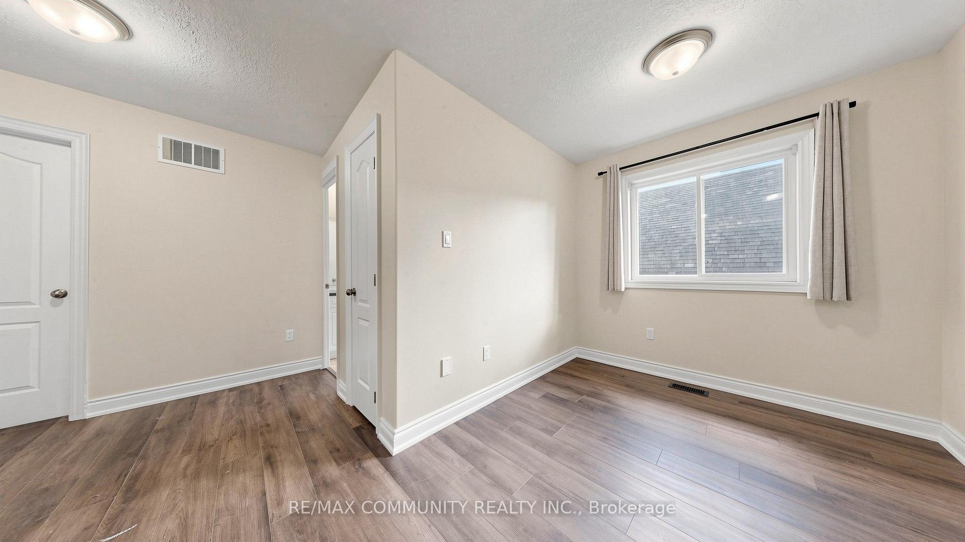 Photo 20 of 53 Jewel House Lane, Barrie, Innis-Shore — HOMEH