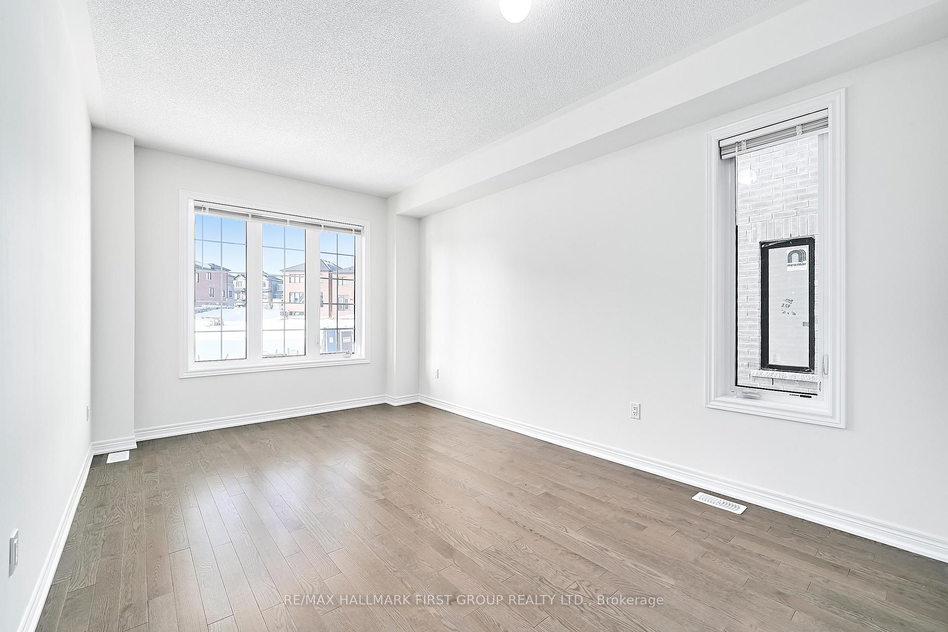 Photo 11 of 2945 Starlight Drive, Pickering, Rural Pickering — HOMEH