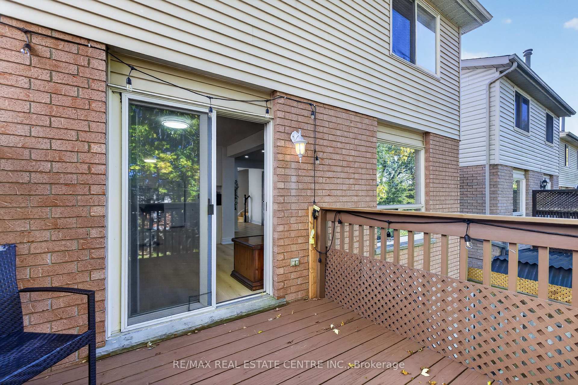 Photo 16 of 122 Moss Place, Guelph, Kortright West — HOMEH