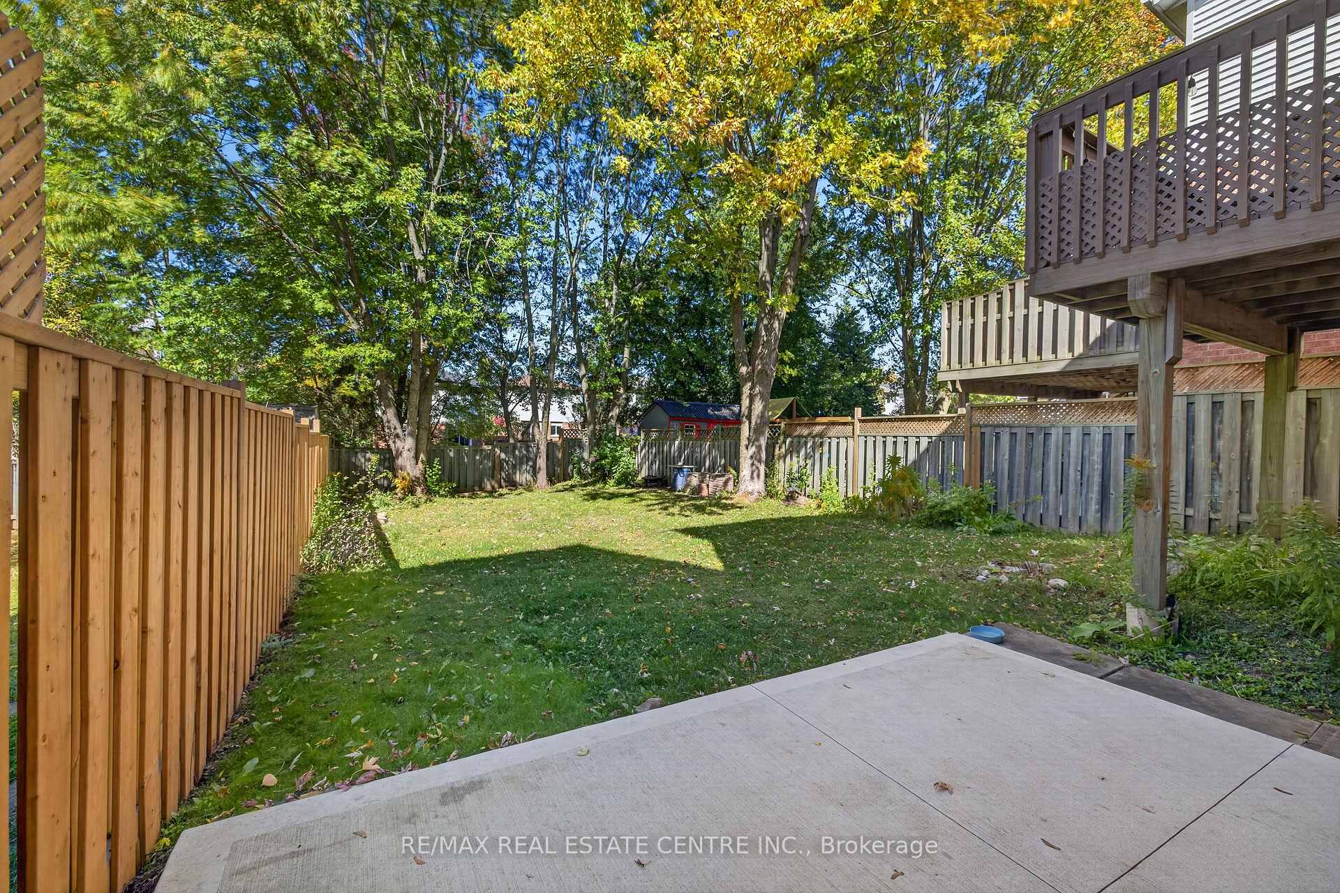 Photo 36 of 122 Moss Place, Guelph, Kortright West — HOMEH