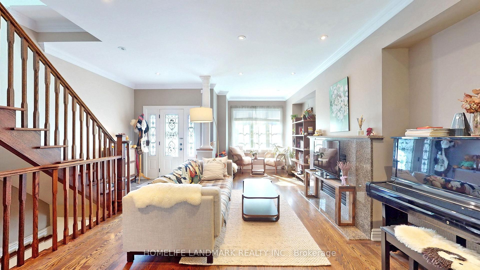 Photo 4 of 357 Bartlett Avenue N, Toronto, Dovercourt-Wallace Emerson-Junction — HOMEH