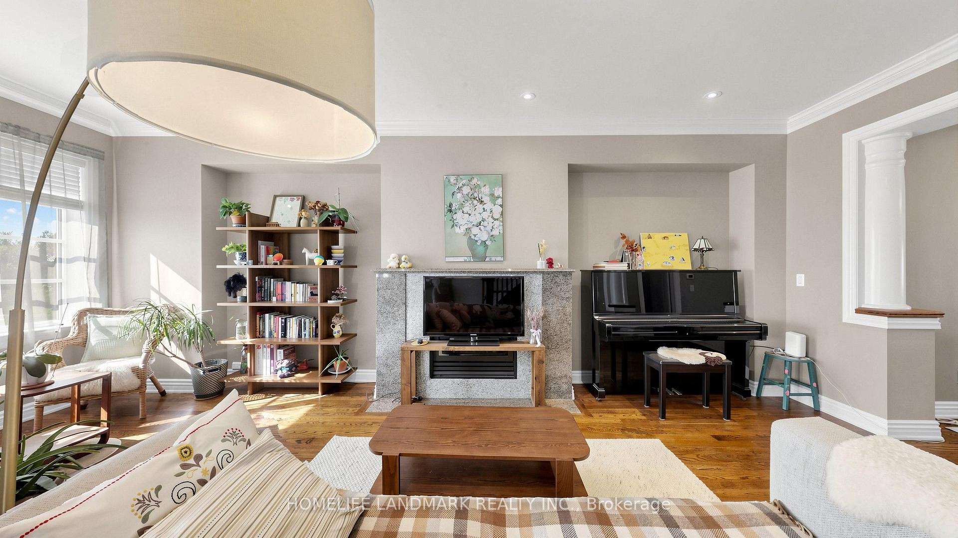 Photo 8 of 357 Bartlett Avenue N, Toronto, Dovercourt-Wallace Emerson-Junction — HOMEH