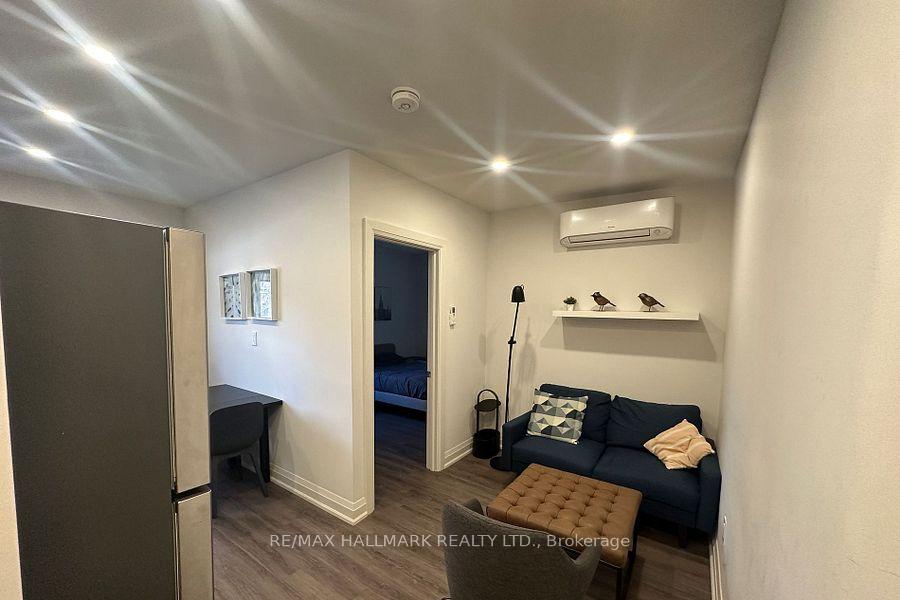 Photo of Unit 4, 595 St Clair Avenue W