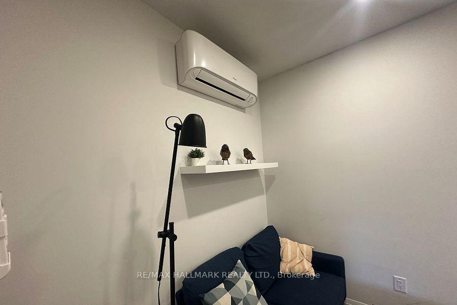 Photo 10 of Unit 4, 595 St Clair Avenue W, Toronto, Wychwood — HOMEH