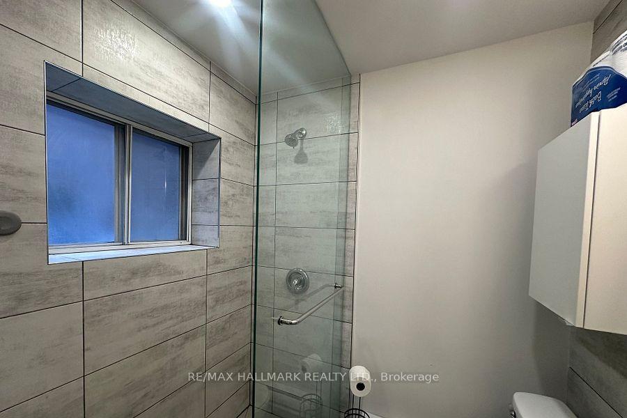 Photo 16 of Unit 4, 595 St Clair Avenue W, Toronto, Wychwood — HOMEH