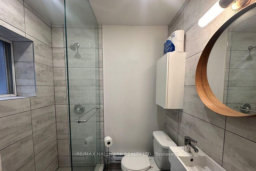Photo 17 of Unit 4, 595 St Clair Avenue W, Toronto, Wychwood — HOMEH