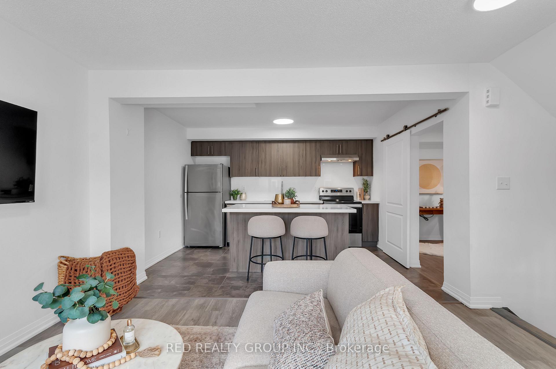 Photo 13 of 36 Andean Lane, Barrie, Rural Barrie Southwest — HOMEH