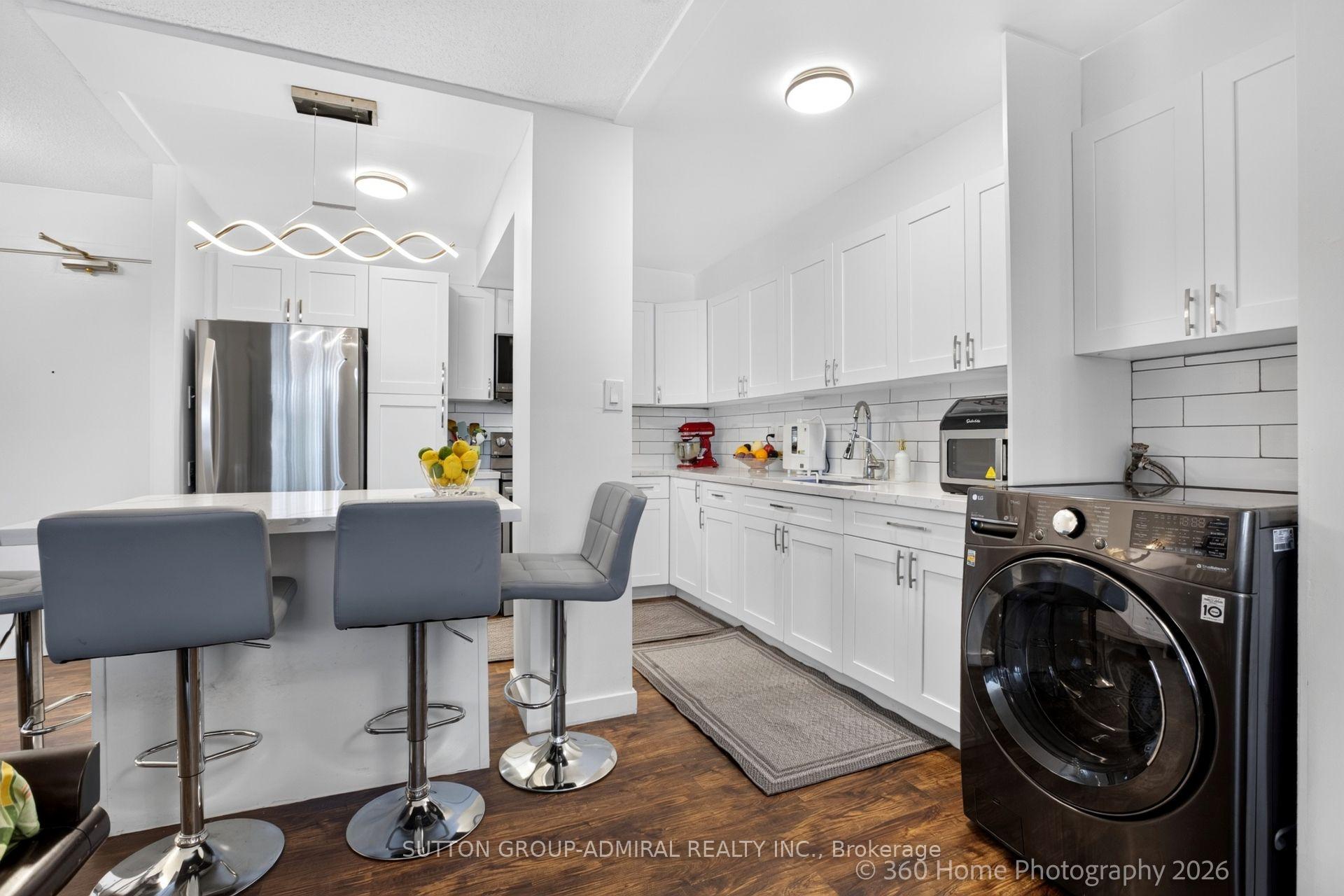 Photo 4 of Unit 202, 80 Grandravine Drive, North York, York University Heights — HOMEH