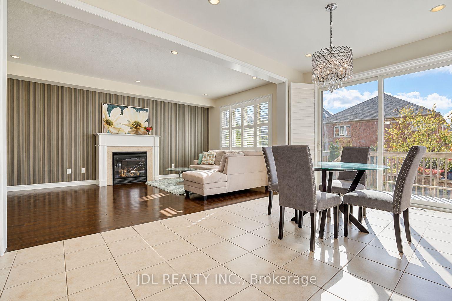 Photo 12 of 11 Herbert Wales Crescent, Markham, Victoria Square — HOMEH