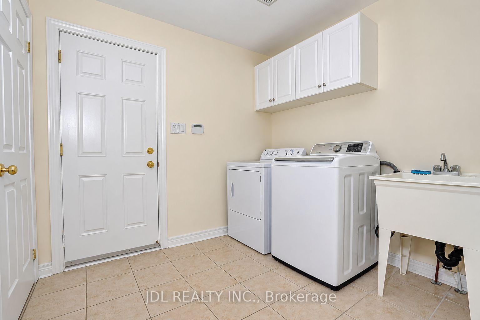 Photo 24 of 11 Herbert Wales Crescent, Markham, Victoria Square — HOMEH