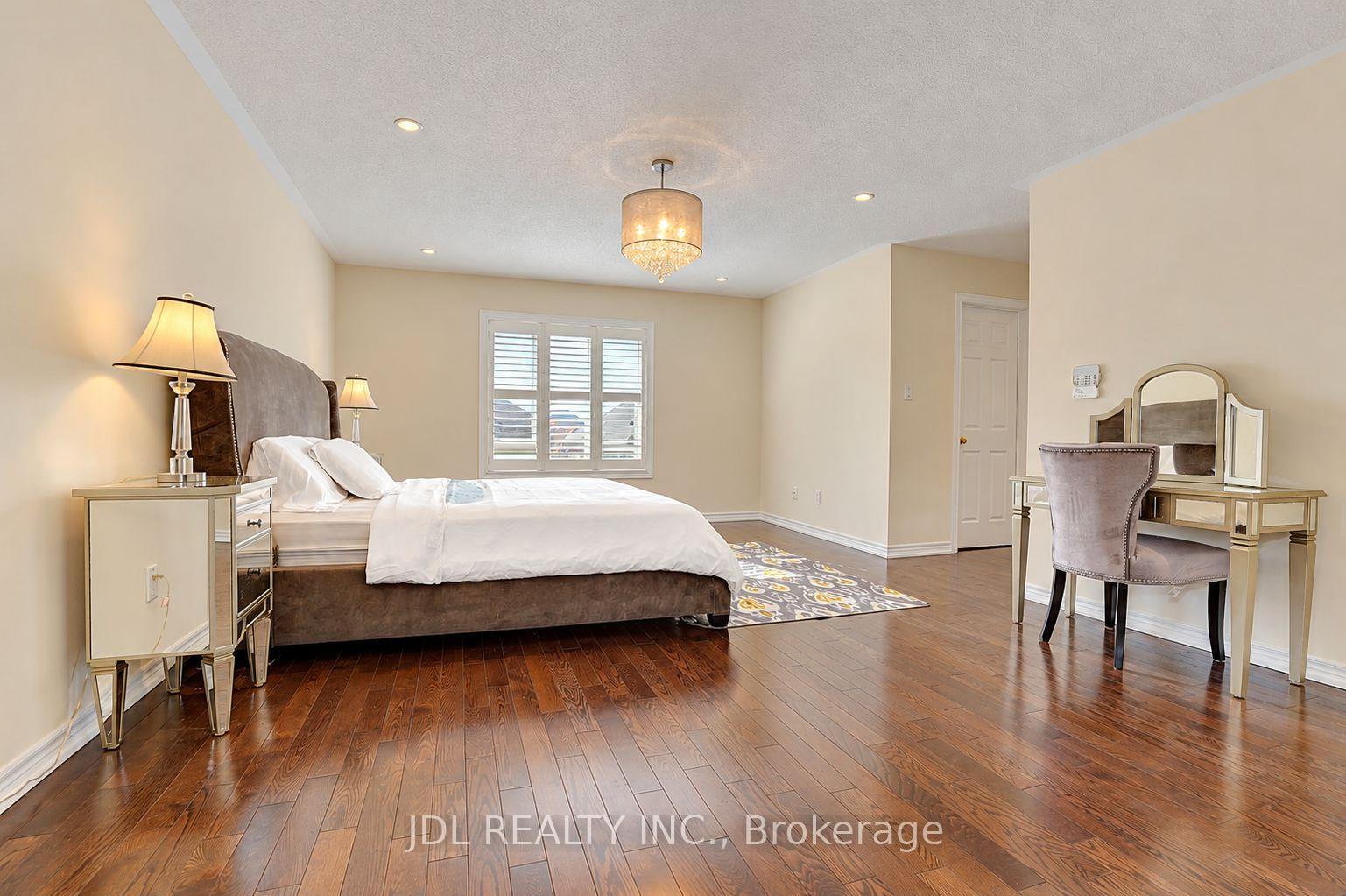 Photo 28 of 11 Herbert Wales Crescent, Markham, Victoria Square — HOMEH
