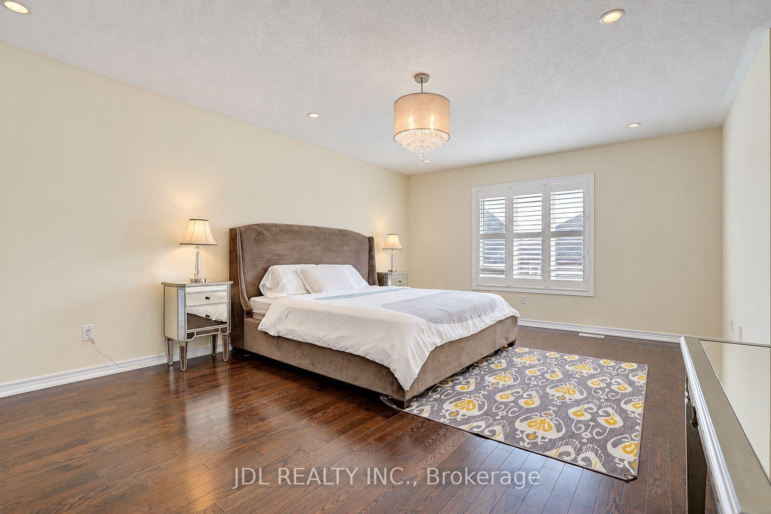 Photo 29 of 11 Herbert Wales Crescent, Markham, Victoria Square — HOMEH