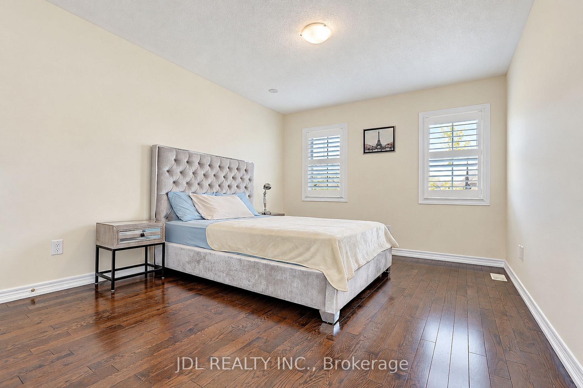 Photo 39 of 11 Herbert Wales Crescent, Markham, Victoria Square — HOMEH