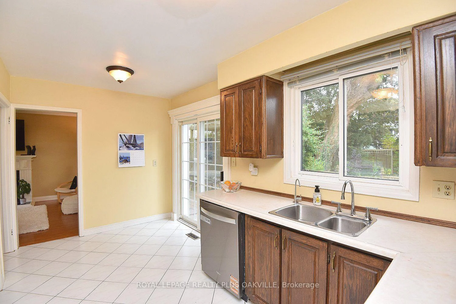 Photo 26 of 274 Belvenia Road, Burlington, Shoreacres — HOMEH