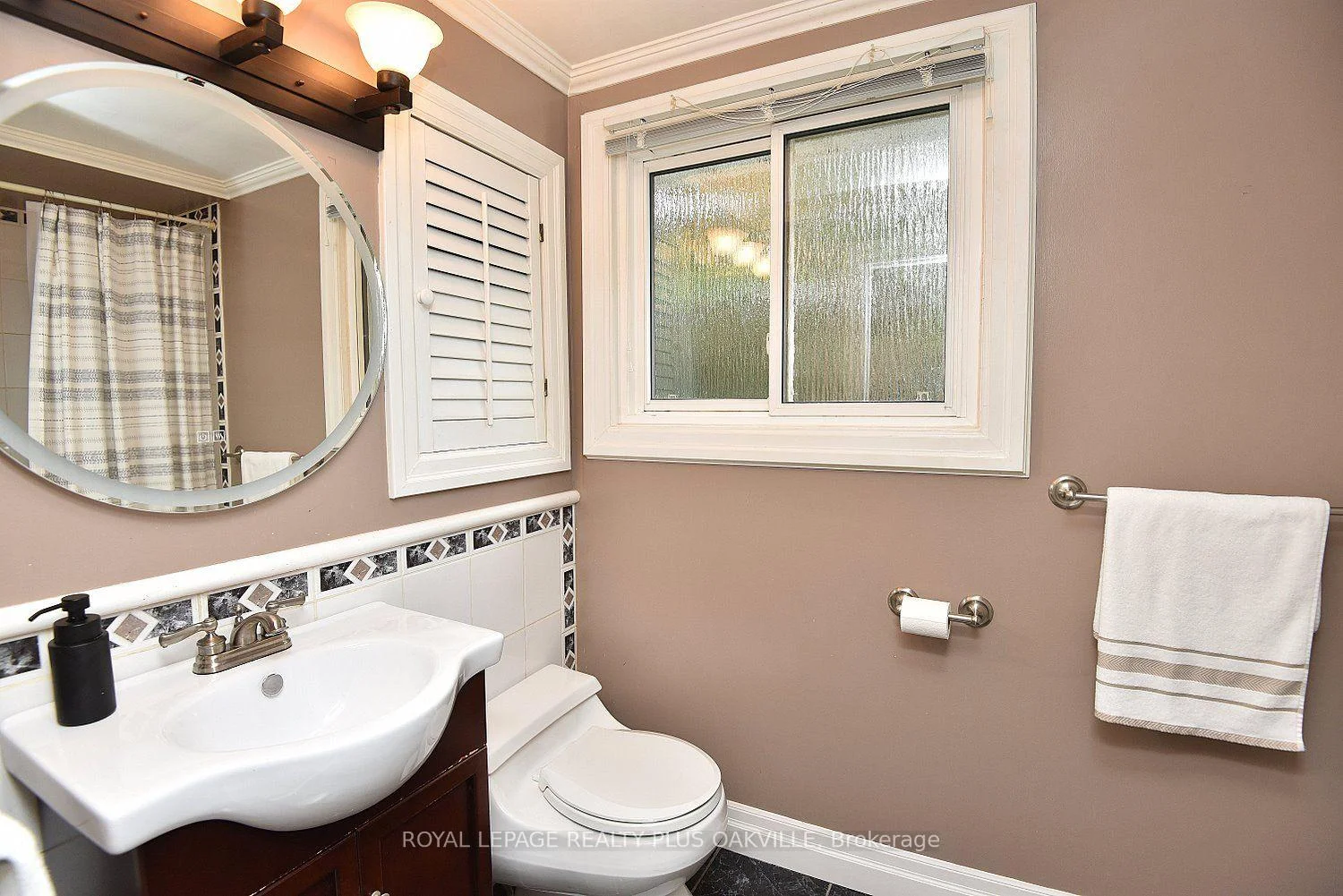 Photo 33 of 274 Belvenia Road, Burlington, Shoreacres — HOMEH